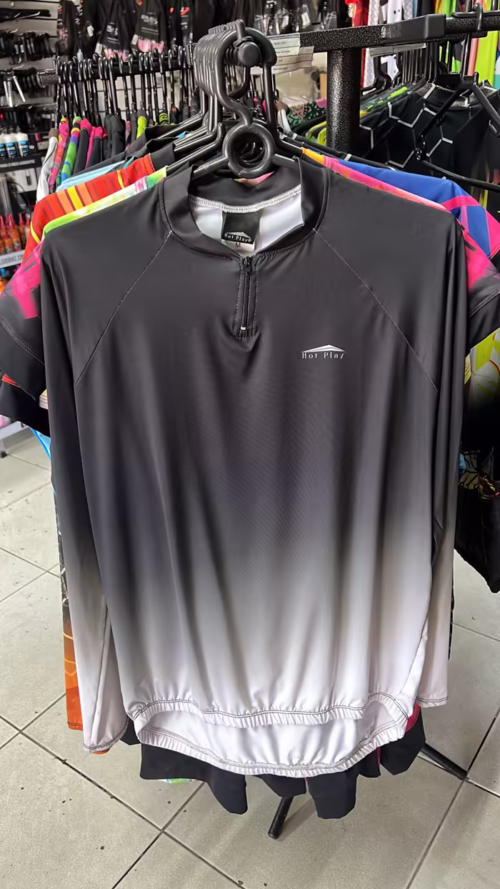 Camisa de ciclismo manga longa preta e branca em arara na loja